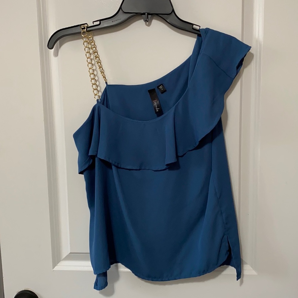 One shoulder blue summer top